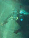 uw-diver.JPG (25498 bytes)